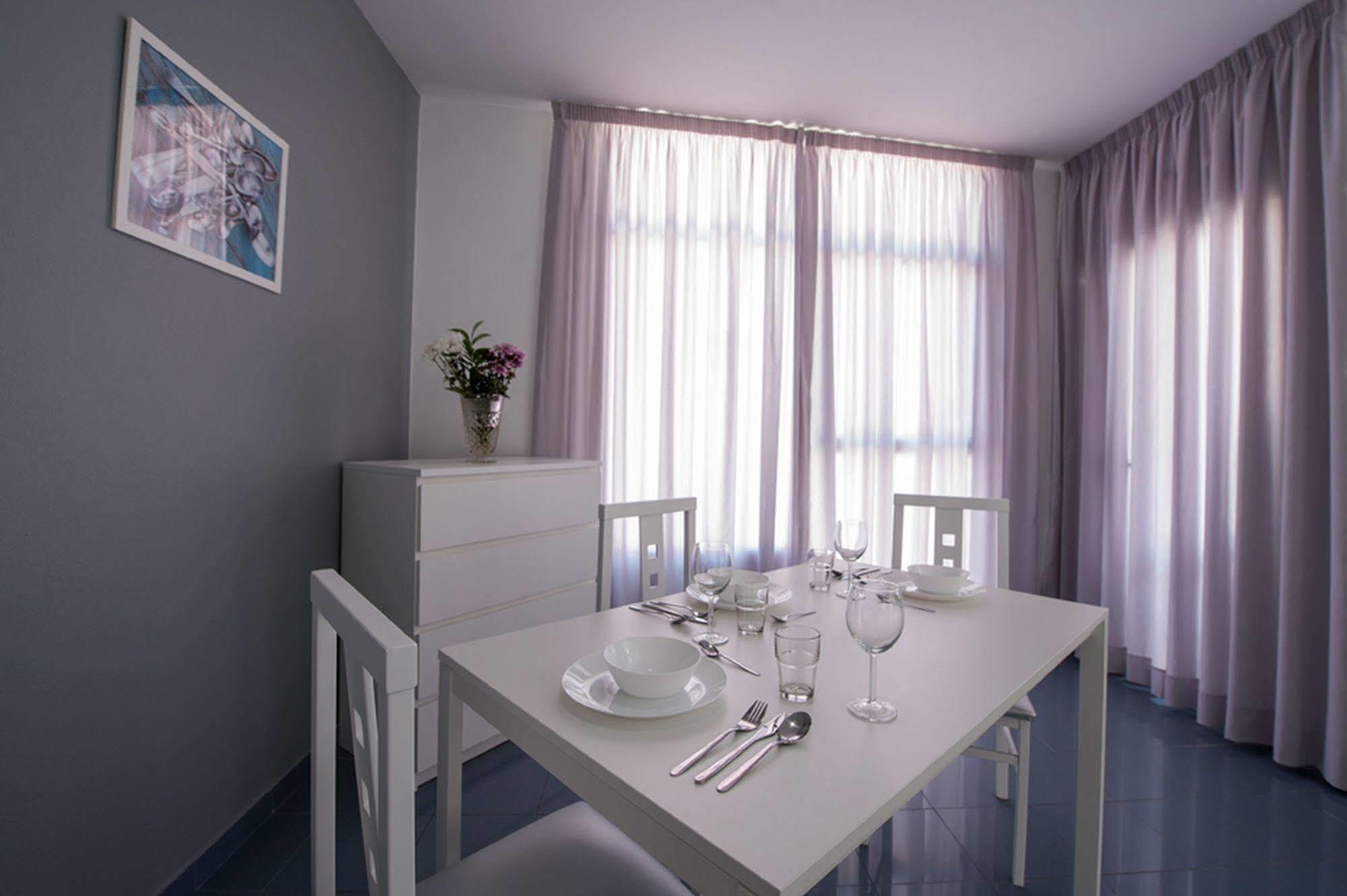 Apartamentos Miami Sun Porto Rico Extérieur photo