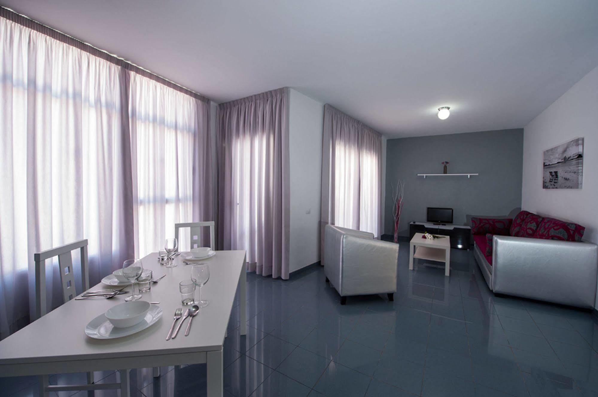 Apartamentos Miami Sun Porto Rico Extérieur photo